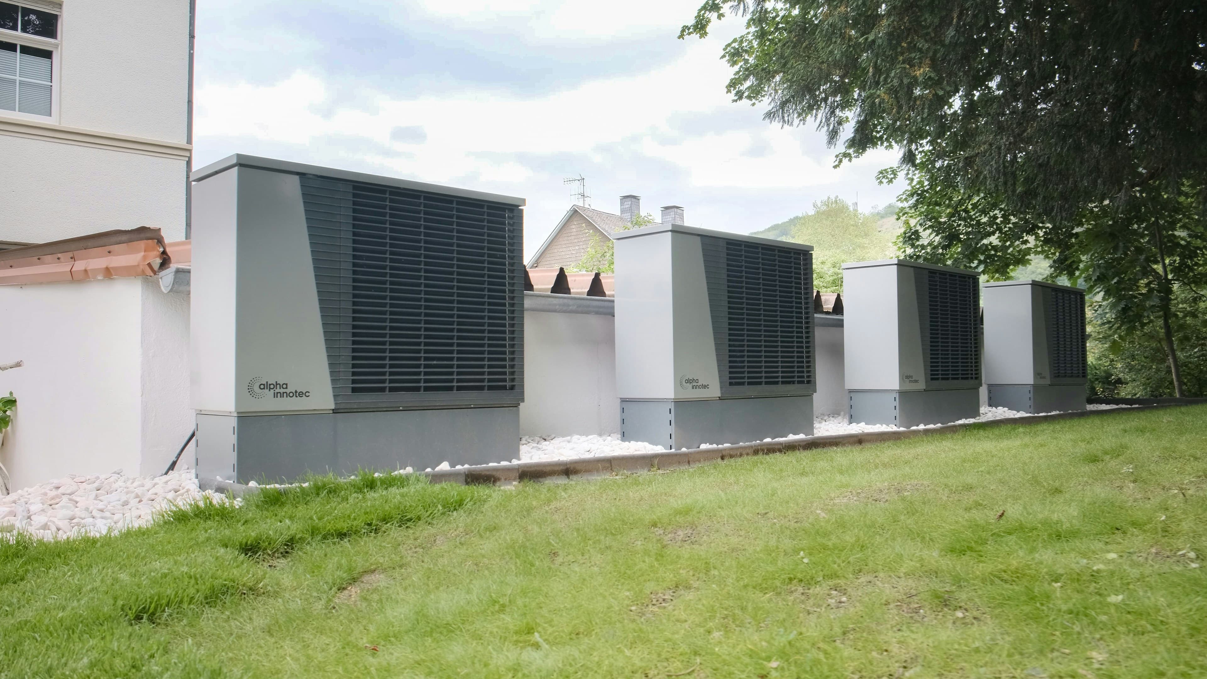Chiller ad aria o ad acqua: come scegliere per l'industria